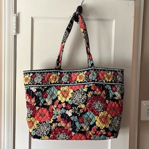 Vera Bradley large tote